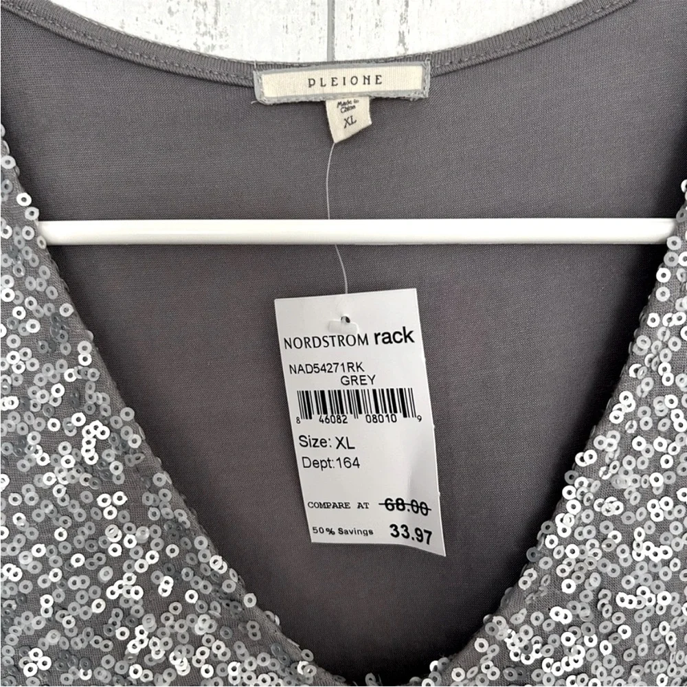 NWT Pleione Nordstrom Rack Grey and Silver Sequin Tank Top - Picture 4 of 5